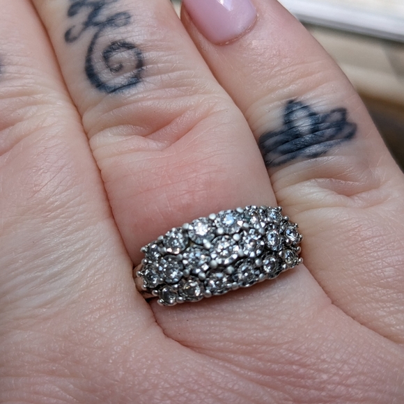 Genuine Diamond Rimg - Picture 2 of 4